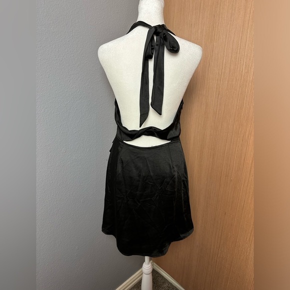 Selfie Leslie Halter Mini Dress, Size Medium (v) - Picture 5 of 10